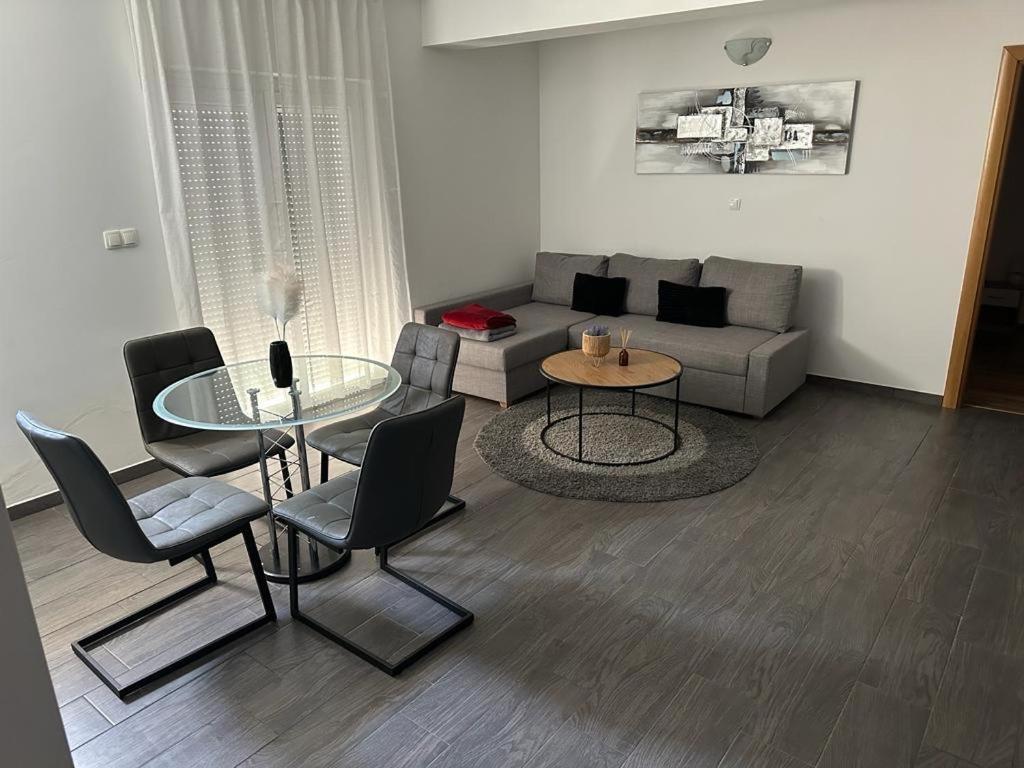 Maris Apartman Gospić Kültér fotó